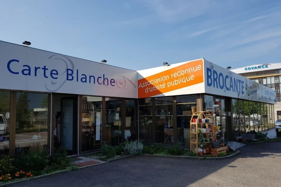 Brocante de La Carte Blanche